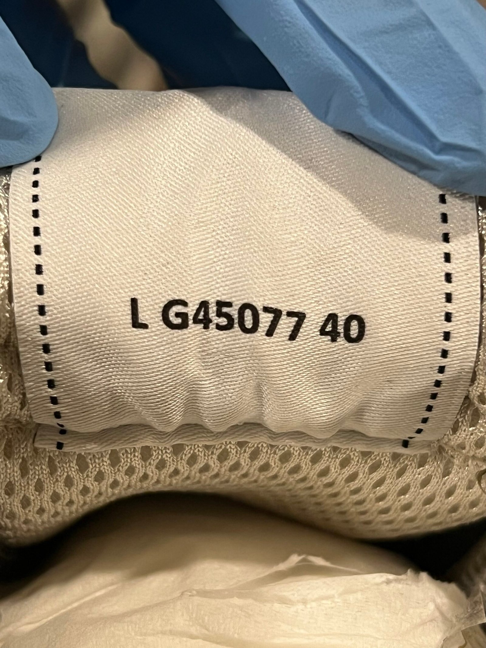 Chanel CC Laminated Trainer (US 7) - Image 19