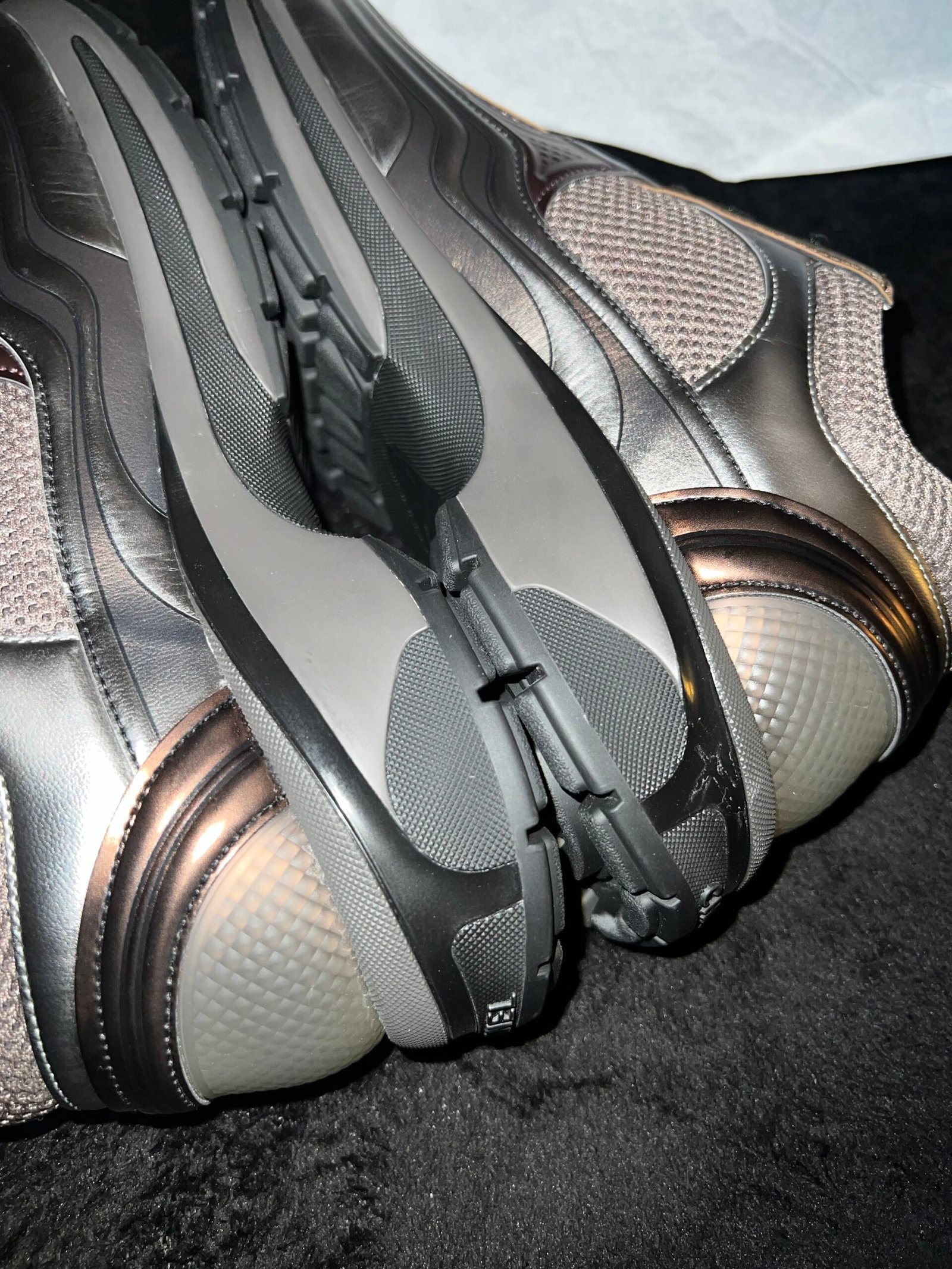 Chanel CC Laminated Trainer (US 7) - Image 12