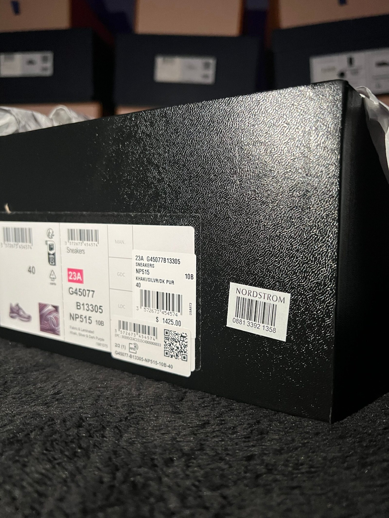 Chanel CC Laminated Trainer (US 7) - Image 20